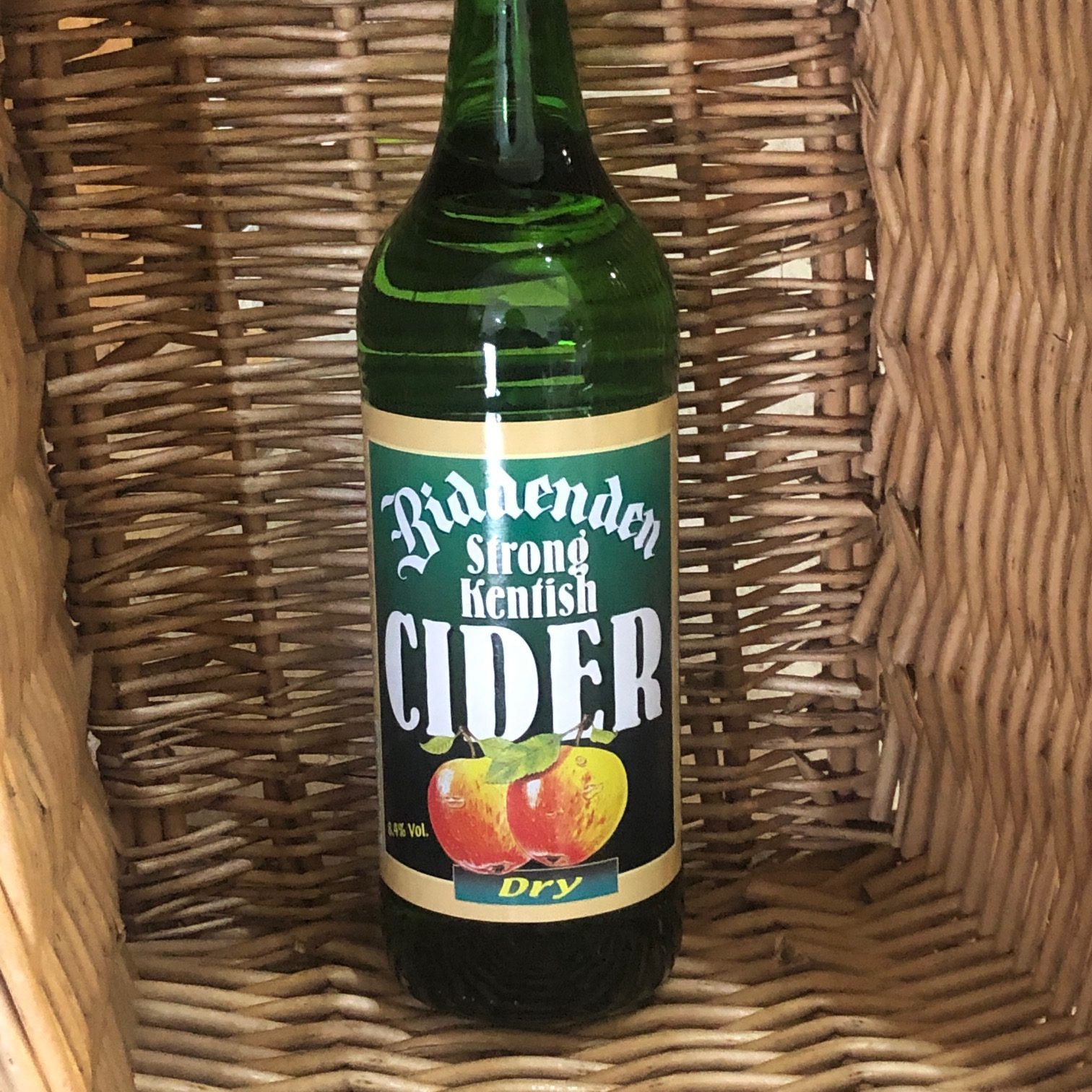 Strong Kentish Dry Cider Biddenden Perryhill Orchards